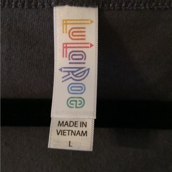 ✨Reduced LU LA ROE DISNEYS NIGHTMARE BEFORE CHRISTMAS - Jack & Sally t - shirt - Picture 3 of 5